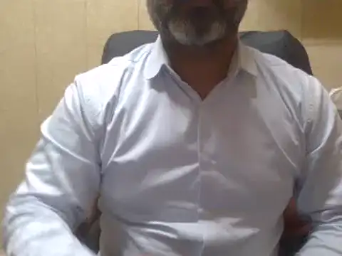 Snapshot of hairymaster95 chatting on 01-30-25, 04:06 hairymaster95 online show from 01-30-25, 04:06