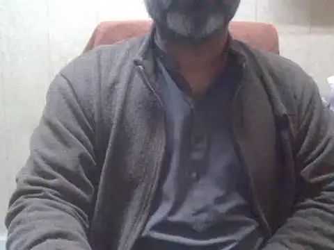 Snapshot of hairymaster95 chatting on 01-31-25, 04:03 hairymaster95 online show from 01-31-25, 04:03