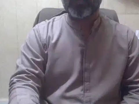 Snapshot of hairymaster95 chatting on 02-03-25, 04:04 hairymaster95 online show from 02-03-25, 04:04