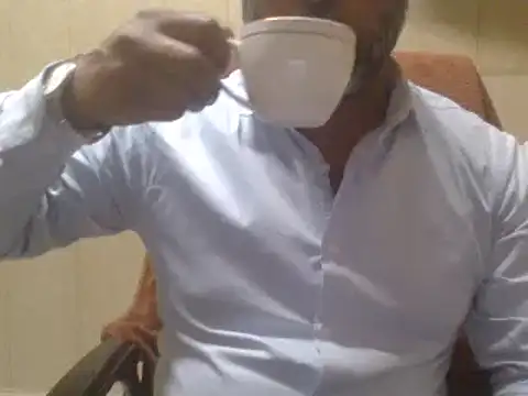 Snapshot of hairymaster95 chatting on 02-04-25, 12:11 hairymaster95 online show from 02-04-25, 12:11