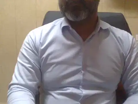 Snapshot of hairymaster95 chatting on 02-12-25, 10:35 hairymaster95 online show from 02-12-25, 10:35