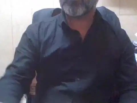 Snapshot of hairymaster95 chatting on 02-18-25, 04:04 hairymaster95 online show from 02-18-25, 04:04