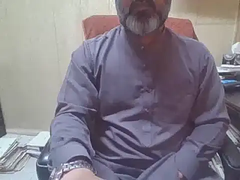 Snapshot of hairymaster95 chatting on 09-15-25, 03:39 hairymaster95 online show from 09-15-25, 03:39