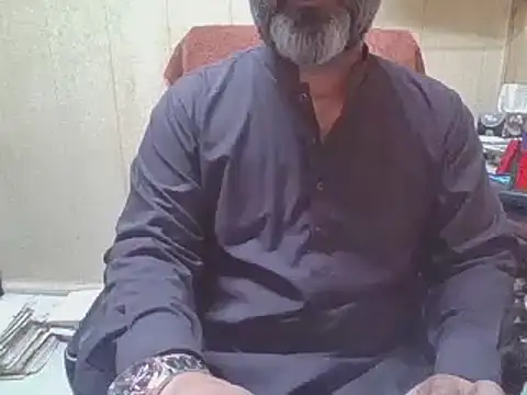 Snapshot of hairymaster95 chatting on 09-17-25, 03:30 hairymaster95 online show from 09-17-25, 03:30