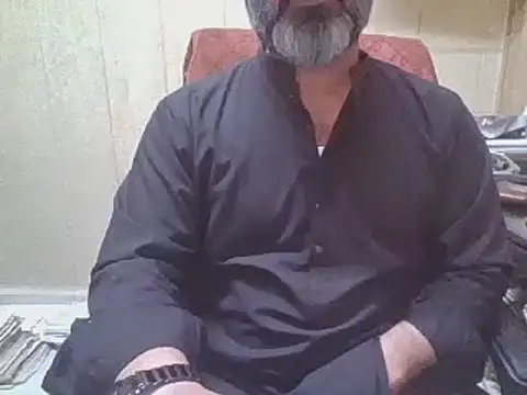 Snapshot of hairymaster95 chatting on 09-20-25, 03:51 hairymaster95 online show from 09-20-25, 03:51