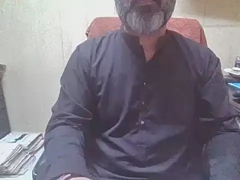 Snapshot of hairymaster95 chatting on 09-23-25, 03:53 hairymaster95 online show from 09-23-25, 03:53