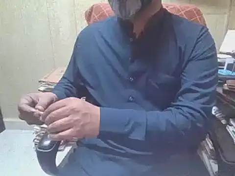 Snapshot of hairymaster95 chatting on 10-06-25, 03:26 hairymaster95 online show from 10-06-25, 03:26