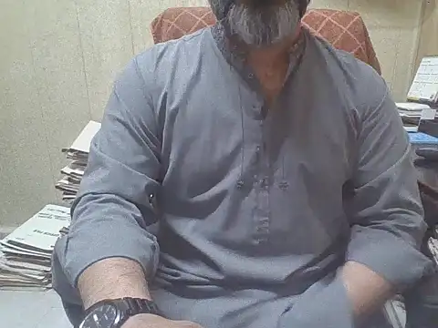 Snapshot of hairymaster95 chatting on 10-08-25, 03:26 hairymaster95 online show from 10-08-25, 03:26