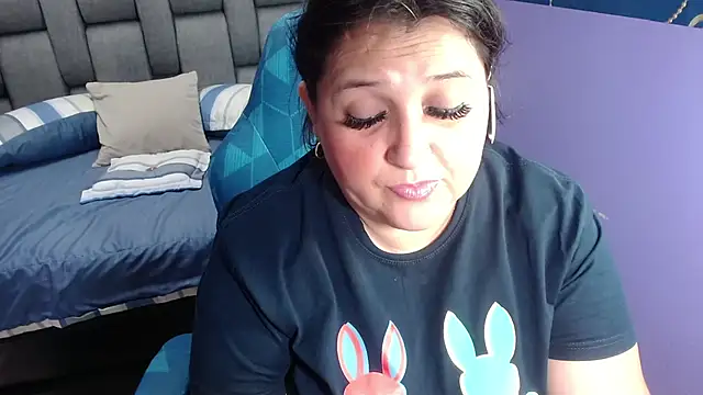 Kerly Doll online show from 11-11-25, 06:41