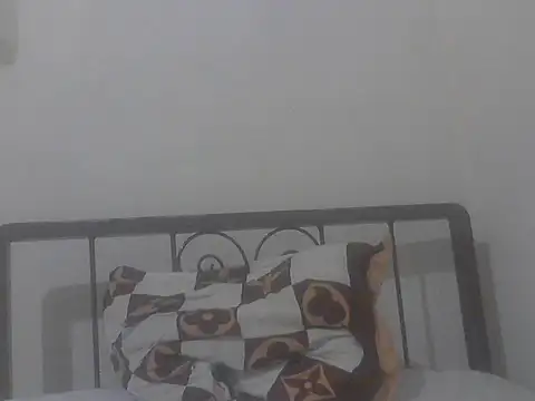 Snapshot of PRETTY-MI chatting on 03-28-26, 08:41 PRETTY-MI online show from 03-28-26, 08:41