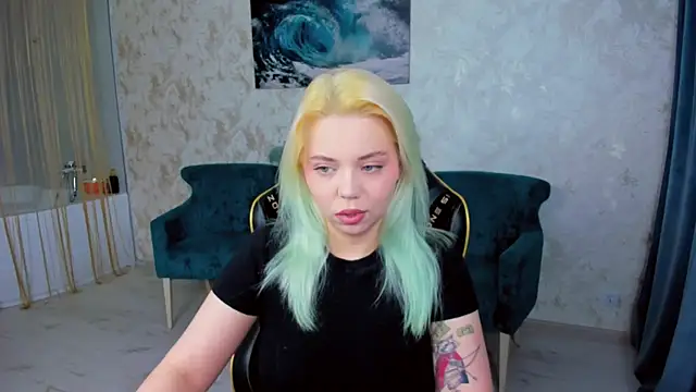 EnergyBunny 1 online show from 11-25-25, 07:25