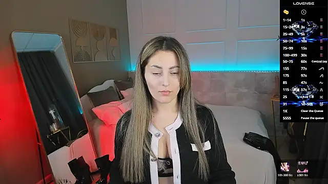 KylieMellow online show from 03-31-26, 01:22