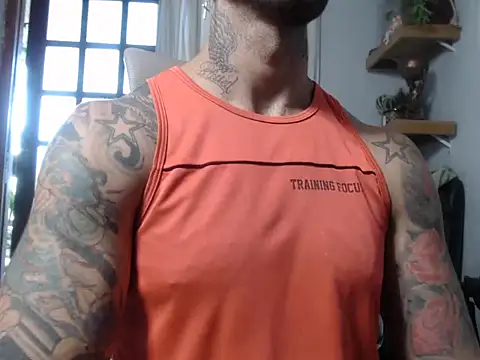 Snapshot of BarucRj chatting on 10-21-25, 03:35 BarucRj online show from 10-21-25, 03:35