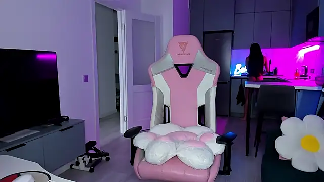 wow lovie online show from 03-31-26, 07:42