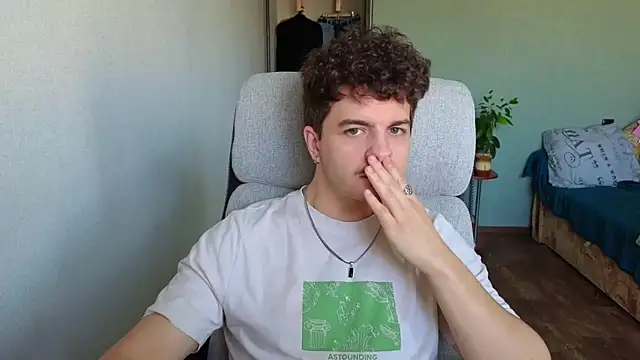 Remy Miles online show from 04-03-26, 04:32