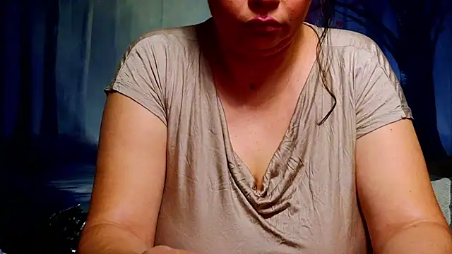 ElizabethEven online show from 02-17-26, 08:37