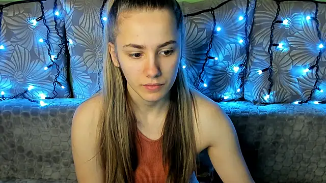 MaggieCake online show from 12-06-24, 04:25