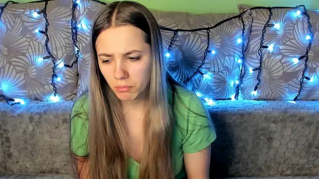 MaggieCake online show from 12-22-24, 07:22