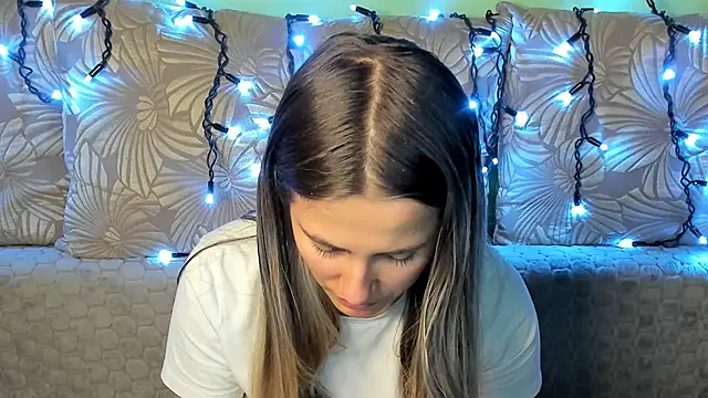 MaggieCake online show from 10-26-25, 12:27