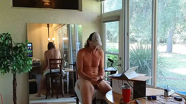 Snapshot of eliberator1777 chatting on 11-21-25, 07:01 eliberator1777 online show from 11-21-25, 07:01