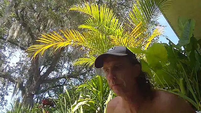 Snapshot of eliberator1777 chatting on 05-16-26, 07:34 eliberator1777 online show from 05-16-26, 07:34