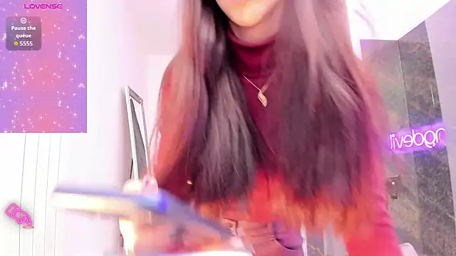 Snapshot of realhotfallingdevil chatting on 11-07-25, 06:02 realhotfallingdevil online show from 11-07-25, 06:02