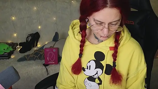 Ginger Stay online show from 10-30-25, 12:34