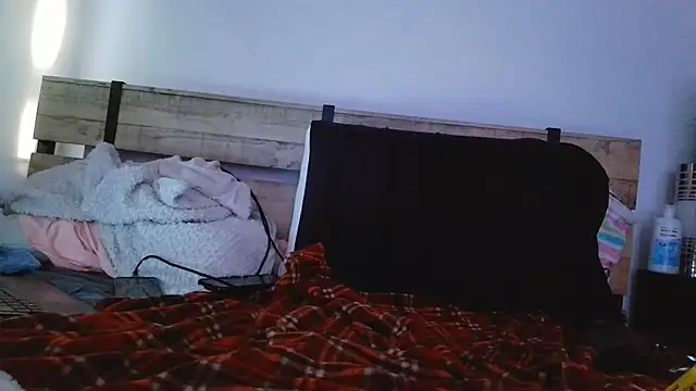Snapshot of JaySquirt96 chatting on 07-28-26, 12:01 JaySquirt96 online show from 07-28-26, 12:01