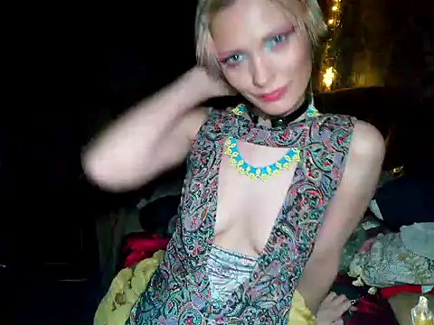 WildMissNiks online show from 12-23-24, 01:45