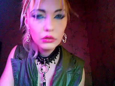 WildMissNiks online show from 11-27-25, 08:49