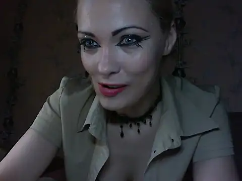 WildMissNiks online show from 05-14-26, 07:15
