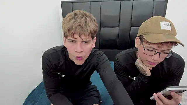 Snapshot of javieryalejandro chatting on 10-28-25, 01:36 javieryalejandro online show from 10-28-25, 01:36