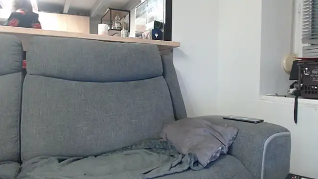 missthon0 online show from 01-12-26, 02:55