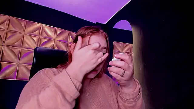 Snapshot of hannamartinn chatting on 09-30-25, 03:28 hannamartinn online show from 09-30-25, 03:28