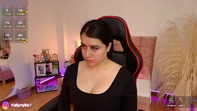 Snapshot of KallyMyller1 chatting on 12-11-24, 07:14 KallyMyller1 online show from 12-11-24, 07:14