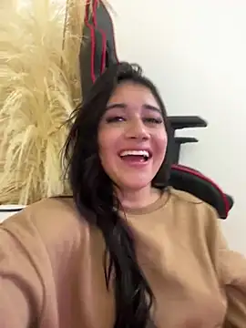 Snapshot of KallyMyller1 chatting on 02-02-25, 11:00 KallyMyller1 online show from 02-02-25, 11:00