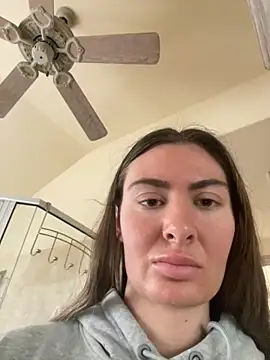 Alyssa rhoades online show from 10-20-25, 04:51