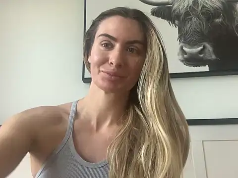 Alyssa rhoades online show from 05-31-26, 06:53
