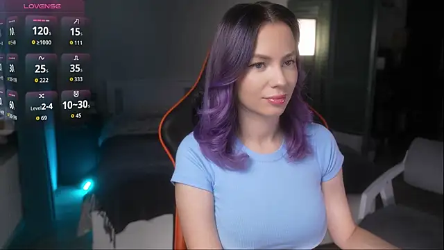 Emberella  online show from 10-16-25, 06:47