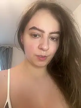 eleonoree online show from 06-24-26, 05:45