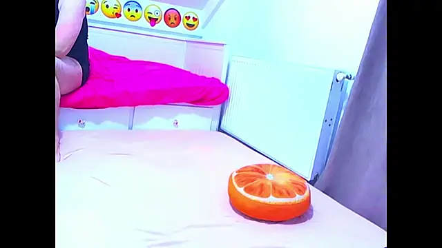 Snapshot of evehotty chatting on 03-02-26, 08:04 evehotty online show from 03-02-26, 08:04