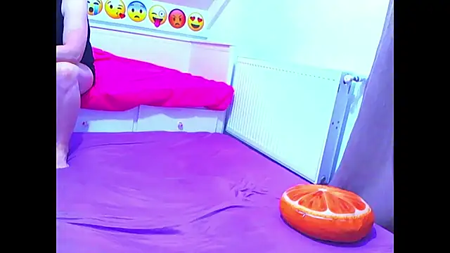 Snapshot of evehotty chatting on 04-13-26, 02:00 evehotty online show from 04-13-26, 02:00