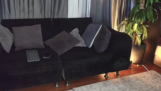 Aliciawonderxx online show from 06-08-26, 11:27