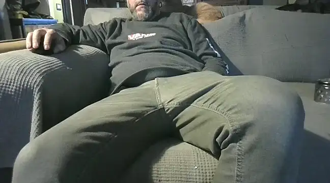 naked bear online show from 12-19-24, 07:18