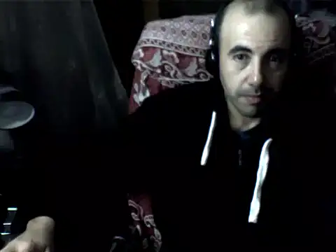 Snapshot of big_heart chatting on 02-07-26, 07:12 big heart online show from 02-07-26, 07:12