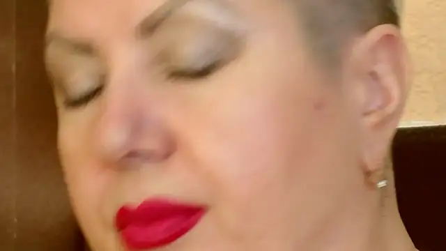 Snapshot of LadyPosh chatting on 01-16-25, 04:07 LadyPosh online show from 01-16-25, 04:07