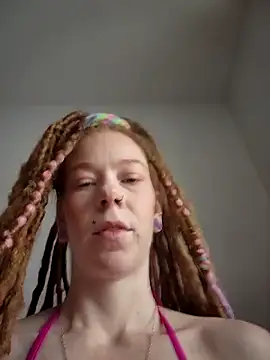 LucidLucy online show from 02-10-26, 02:43