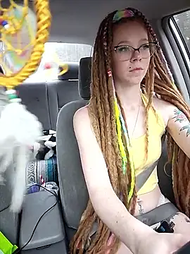 LucidLucy online show from 04-15-26, 07:58