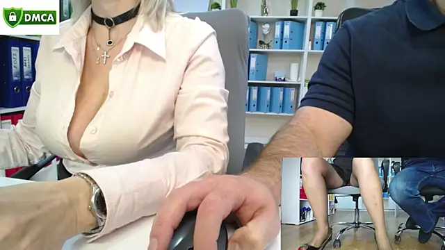 Snapshot of secret-office chatting on 10-06-25, 06:55 secret-office online show from 10-06-25, 06:55