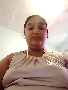 Indianbloom- online show from 11-17-25, 01:39